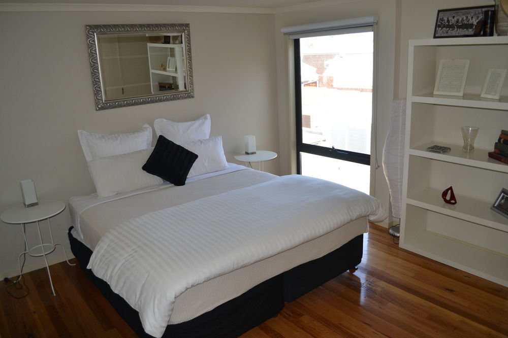 Metung Waters Motel And Apartments Екстериор снимка
