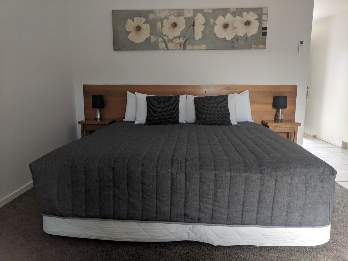 Metung Waters Motel And Apartments Екстериор снимка