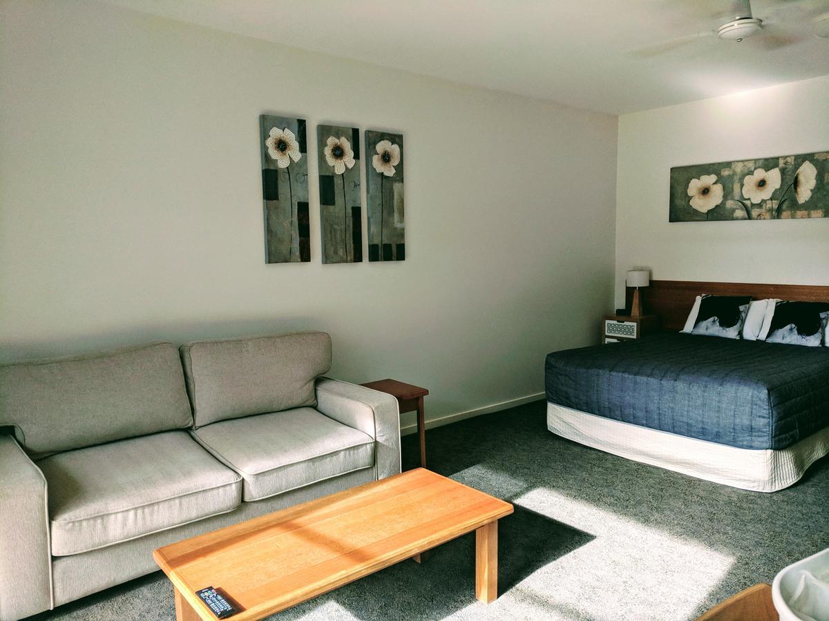 Metung Waters Motel And Apartments Екстериор снимка