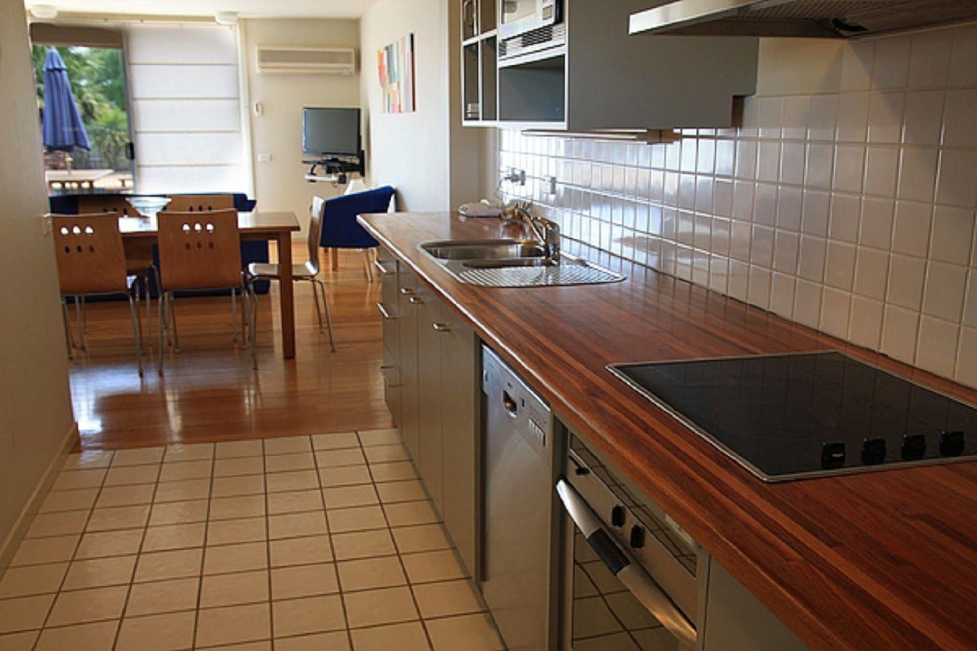 Metung Waters Motel And Apartments Екстериор снимка